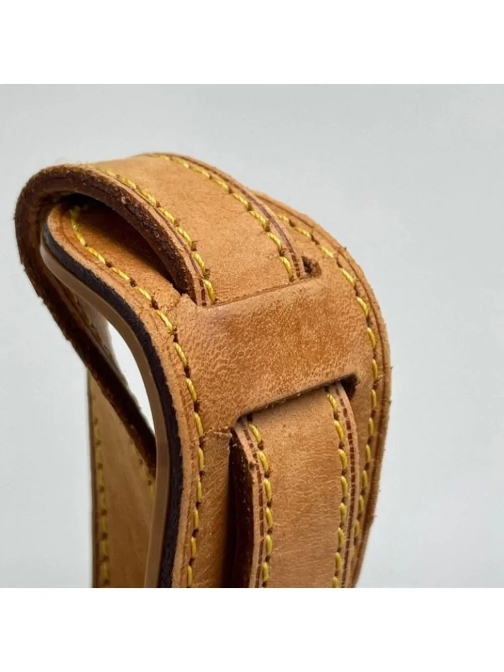 Louis Vuitton Saumur 30 Crossbody Shoulder Bag Monogram Brown - Picture 8 of 9